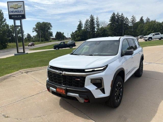 2026 Chevrolet Traverse Z71 in Polar White Tricoat — front three-quarter view